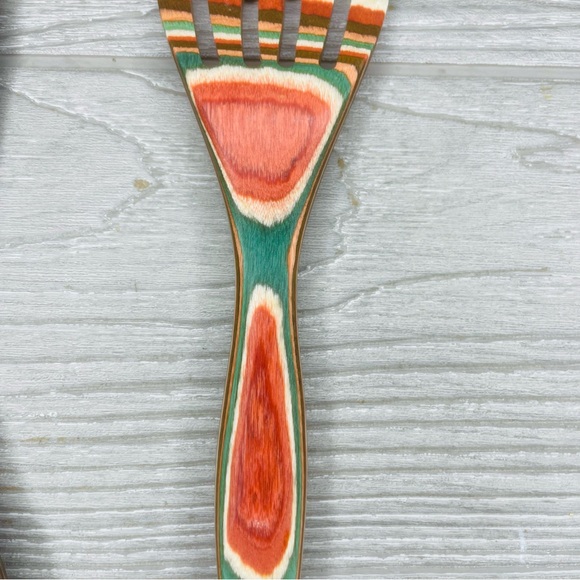 Pakkawood Turner Slotted Turner and Spoon red and green wood kitchen utensils - Picture 2 of 10